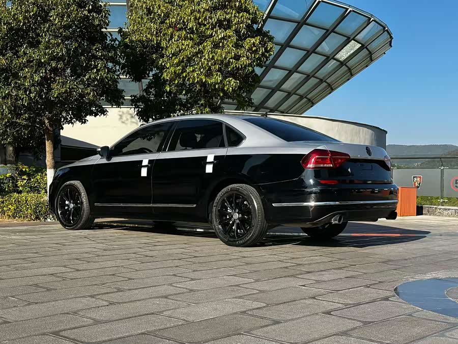 Volkswagen Passat 2017 car image #8