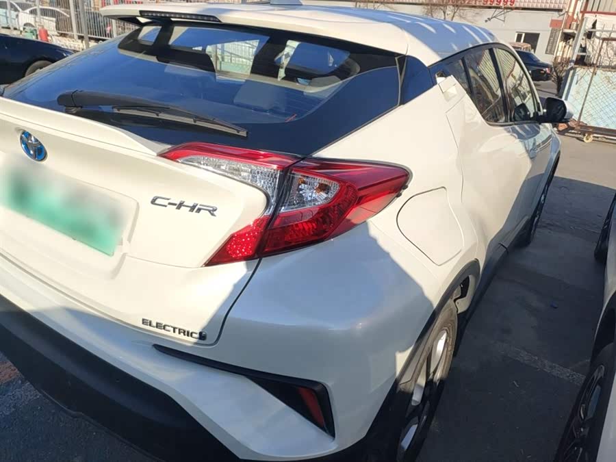 Toyota C-HR EV 2021 immagine di auto #8