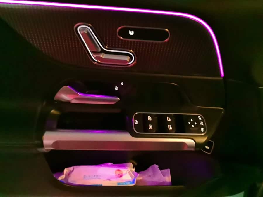 Mercedes-Benz EQB Class 2022 #8 Mercedes-Benz EQB Class 2022 car image #8