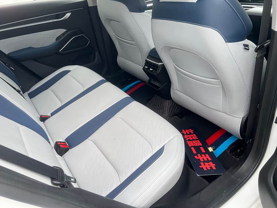 GEELY Emgrand 2021 car image #8