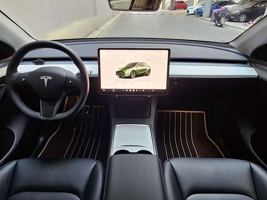Tesla Model Y 2024 #8 Tesla Model Y 2024 car image #8