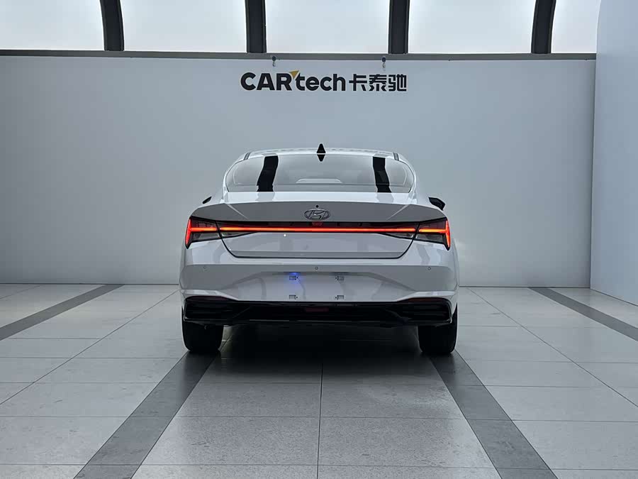 Hyundai Elantra 2022 car image #8