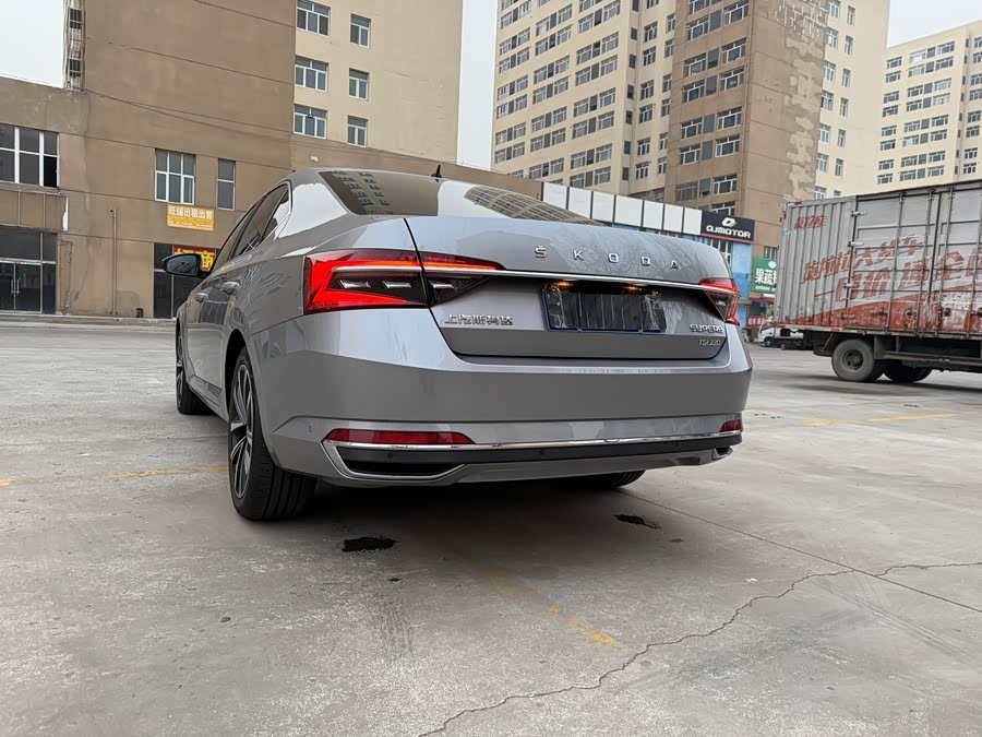 Skoda Superb 2019 #8 Skoda Superb 2019 car image #8