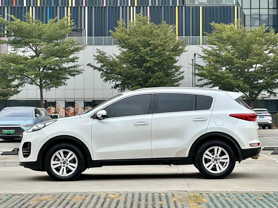 Kia KX5 2017 صورة سيارة #8