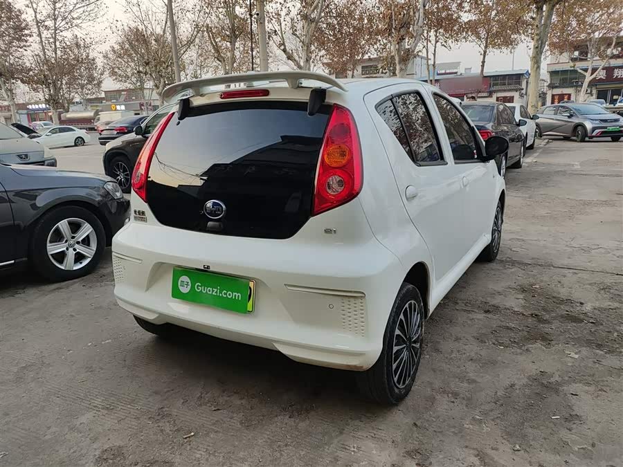 BYD e1 2021 car image #8