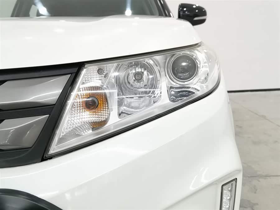 Soueast Vitara 2016 car image #8