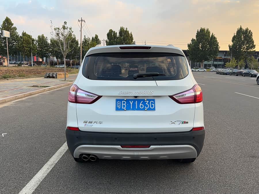 SWM X7 2018 изображение автомобиля #8