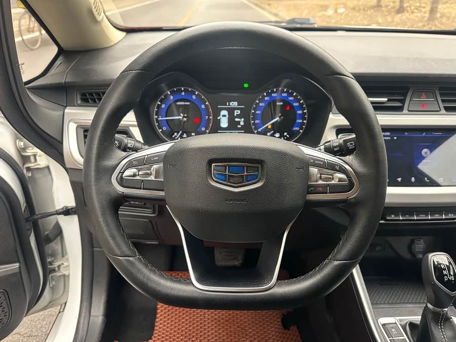 GEELY Vision X3 2020 car image #8