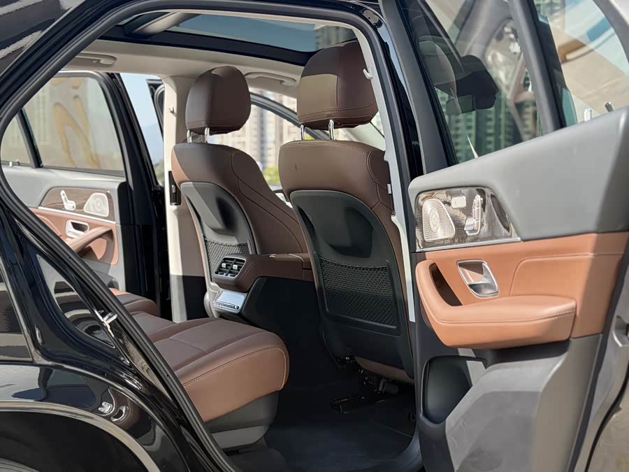 Mercedes-Benz GLE Class 2024 car image #8