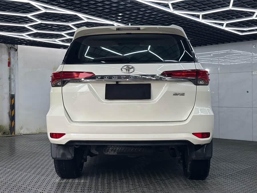 Toyota 2019 car image #8