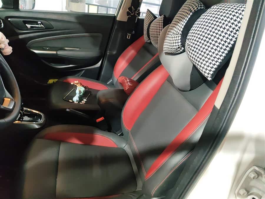 Changan CS15 2017 car image #8