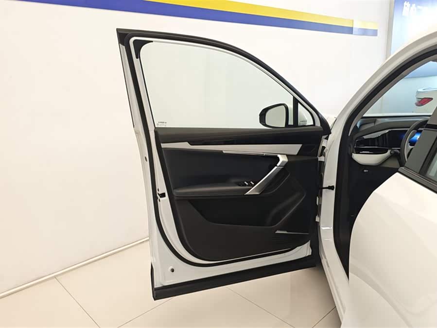 GEELY Boyue L 2023 car image #8