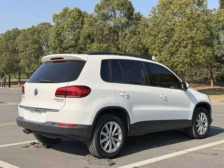 Volkswagen Tiguan 2020 car image #8