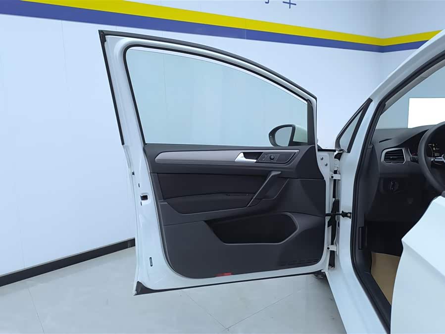 Volkswagen Golf Sportsvan 2018 imagem de carro #8