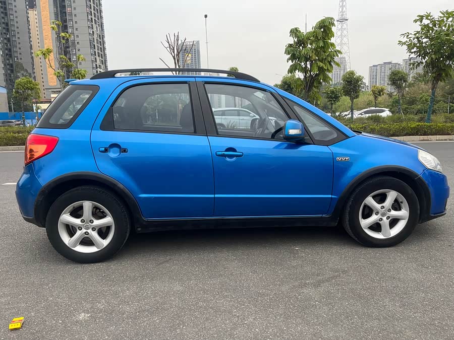 铃木 天语 SX4 2010 汽车图片 #8