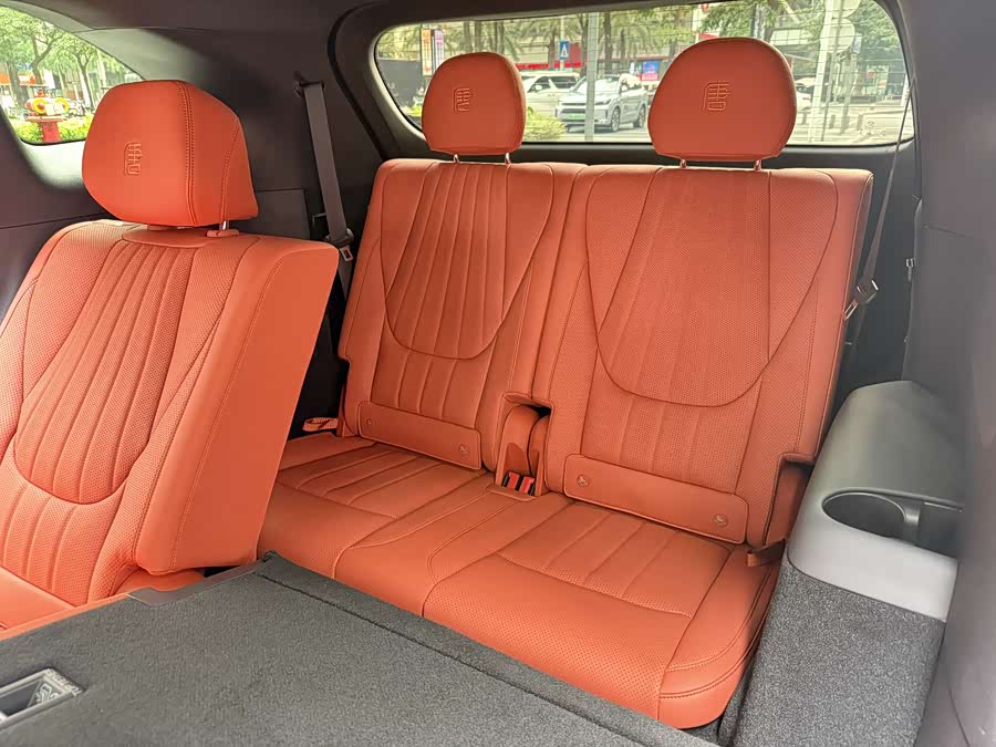 BYD Tang L 2025 car image #8