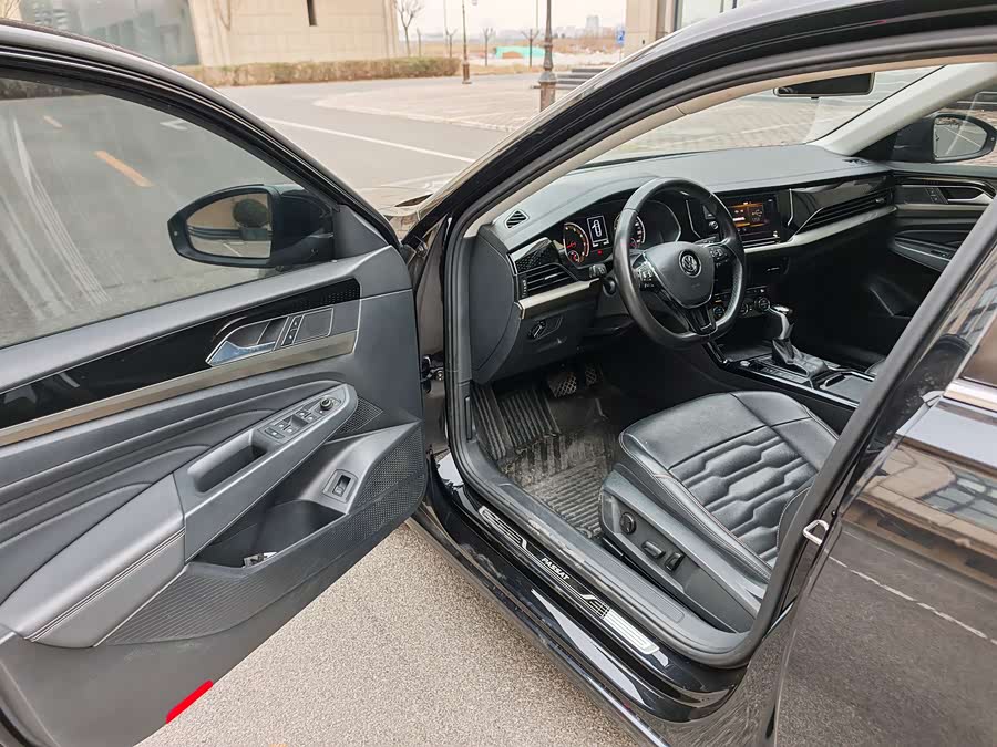Volkswagen Passat 2019 #8 Volkswagen Passat 2019 car image #8