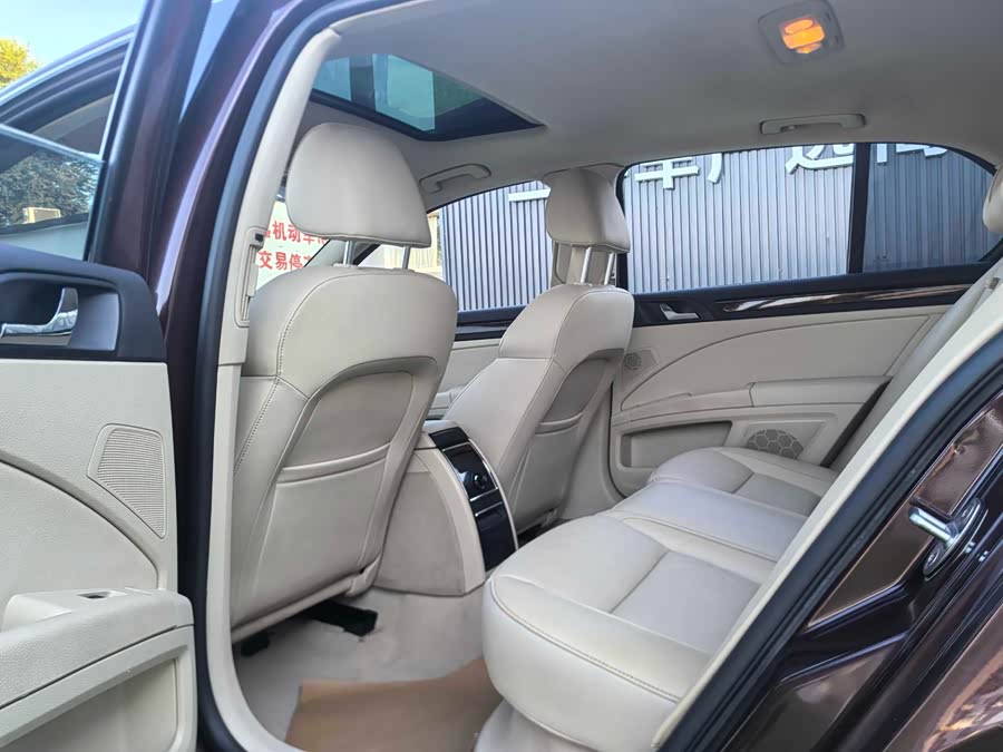 Skoda Superb 2014 immagine di auto #8