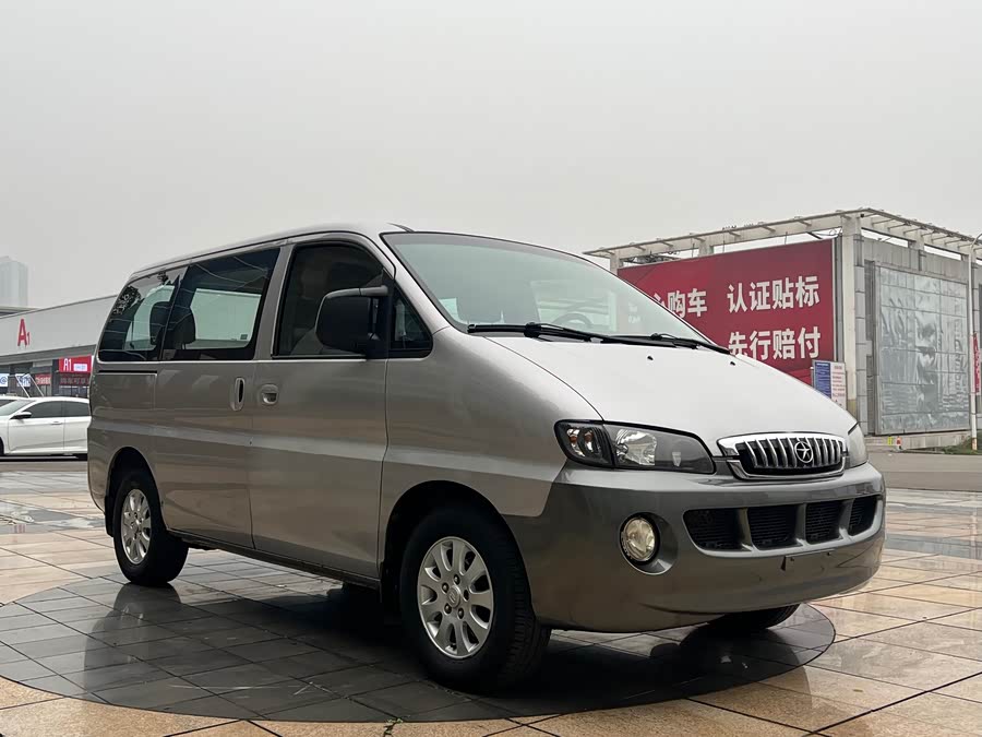 JAC 2013 #8 JAC 2013 car image #8