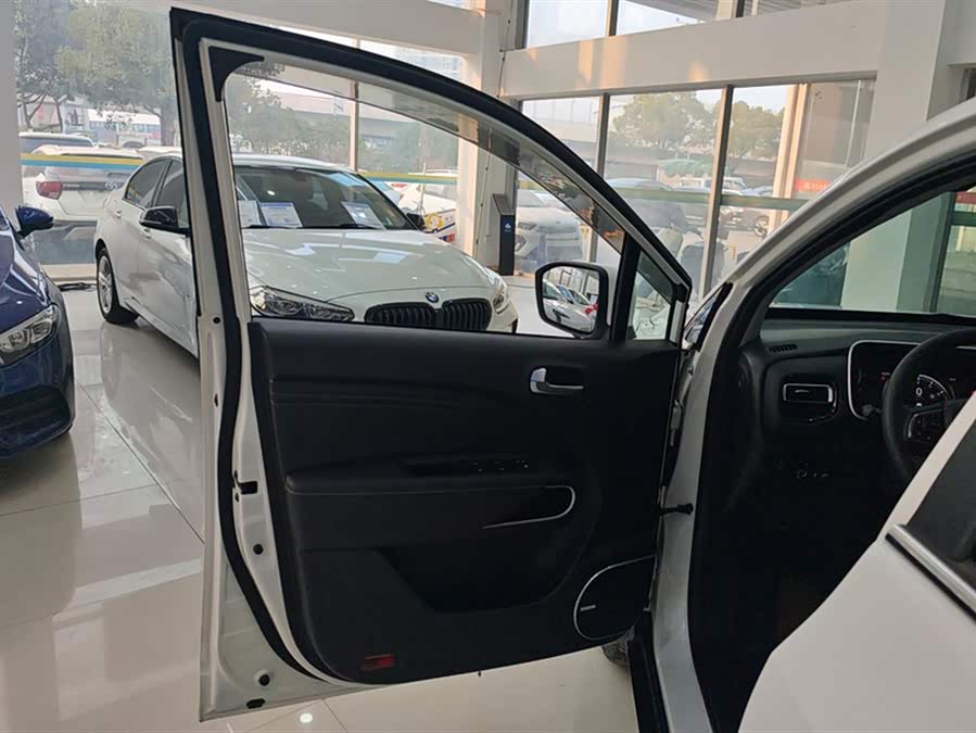 GAC Trumpchi GS3 2023 car image #8