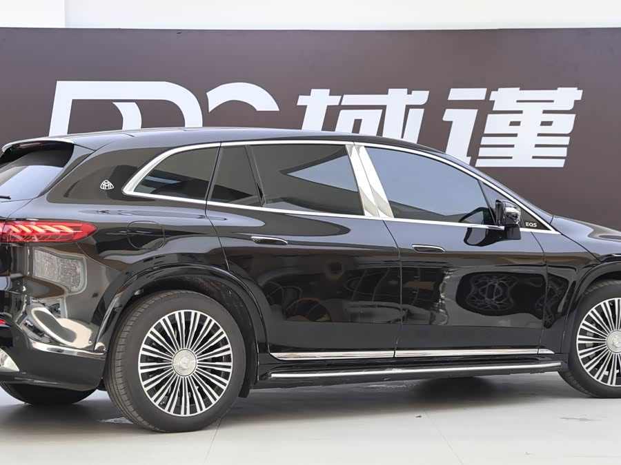 Mercedes-Benz MaybachEQS SUV 2025 #8 Mercedes-Benz MaybachEQS SUV 2025 car image #8