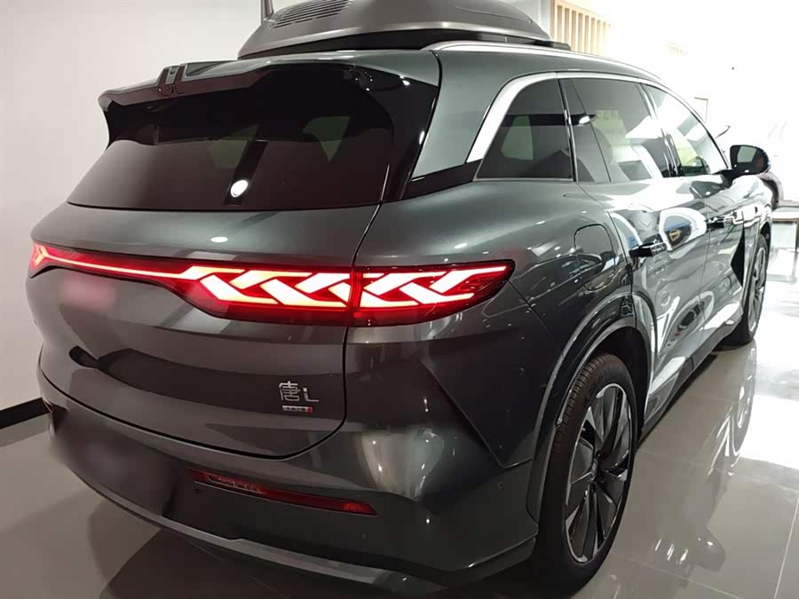 BYD Tang L 2025 immagine di auto #8