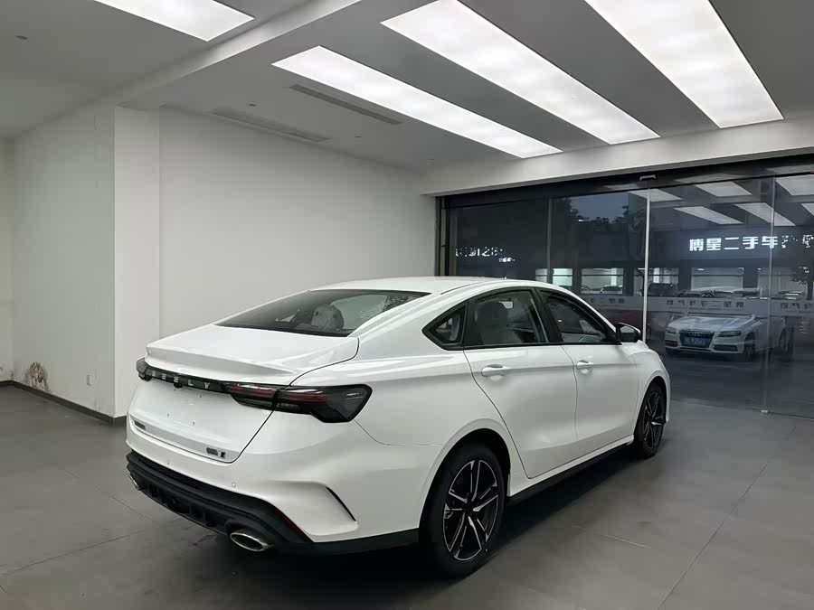 吉利汽车 2025 汽车图片 #8