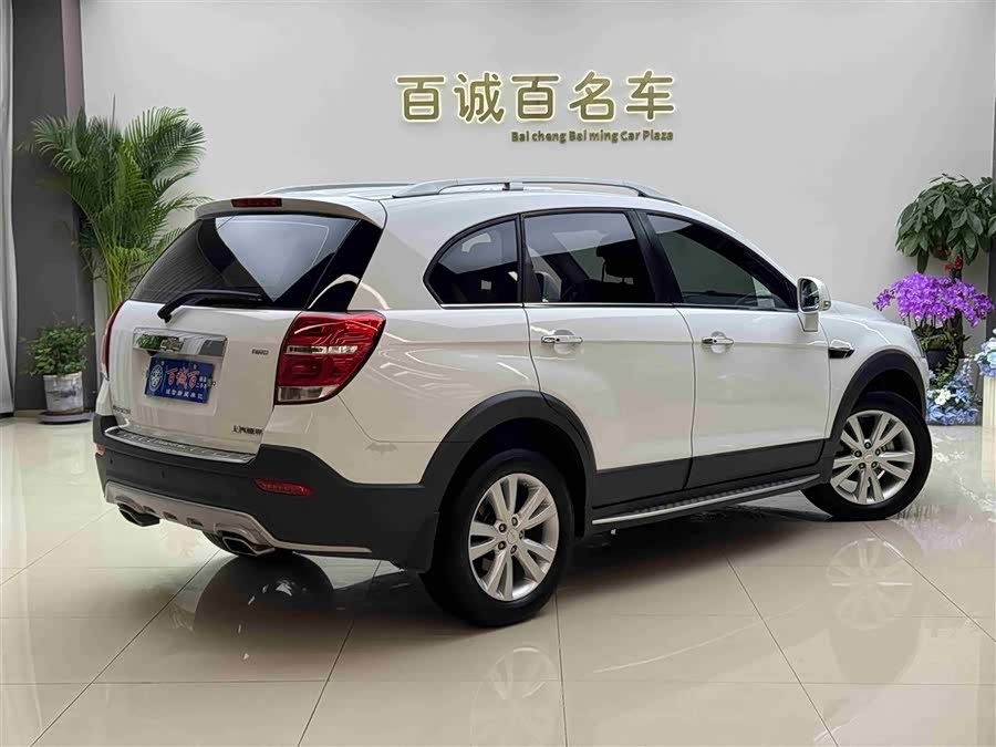 Chevrolet Captiva 2017 car image #8