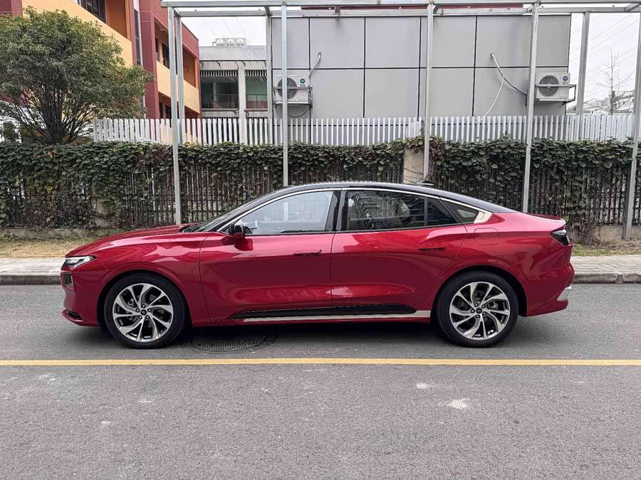 Ford Mondeo 2024 car image #8