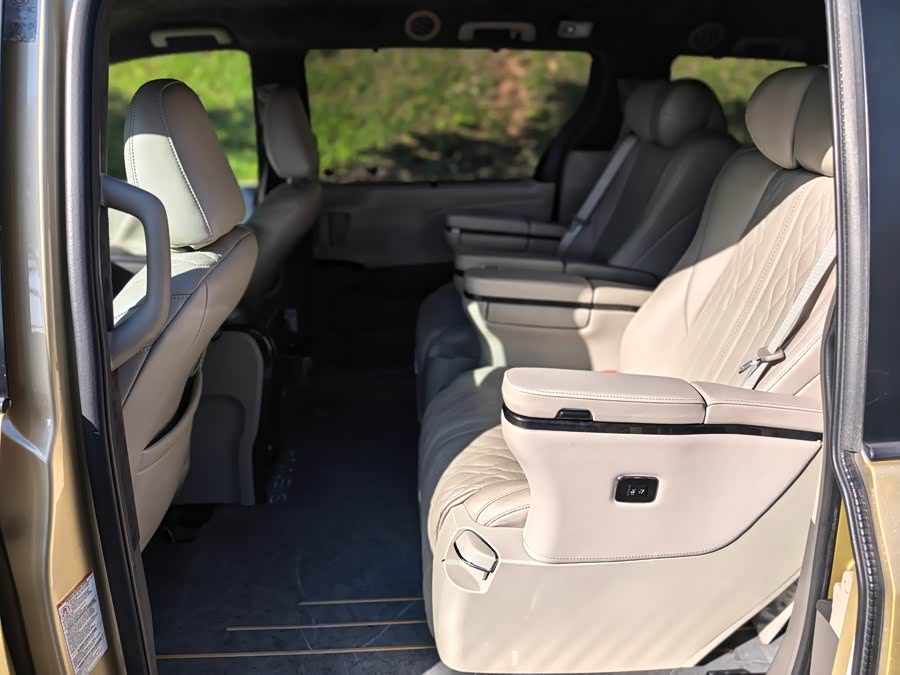 Toyota SIENNA 2015 car image #8