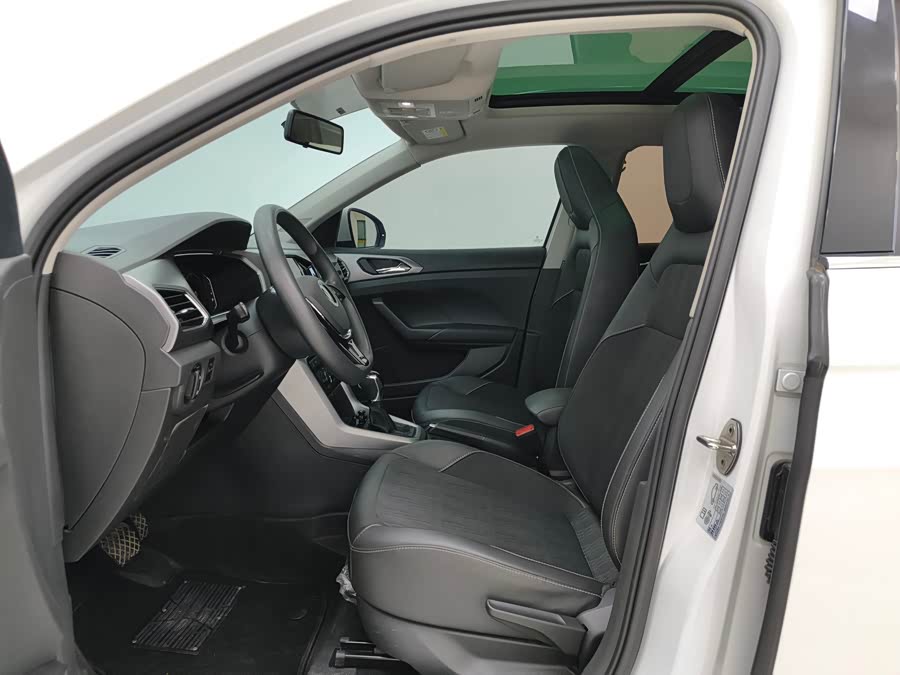 Volkswagen T-Cross 2022 #8 Volkswagen T-Cross 2022 car image #8