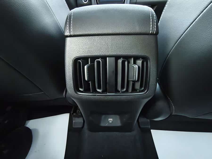 Hyundai ix35 2021 car image #8