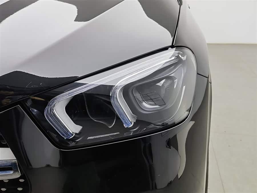 Mercedes-Benz GLE Class New Energy 2021 car image #8