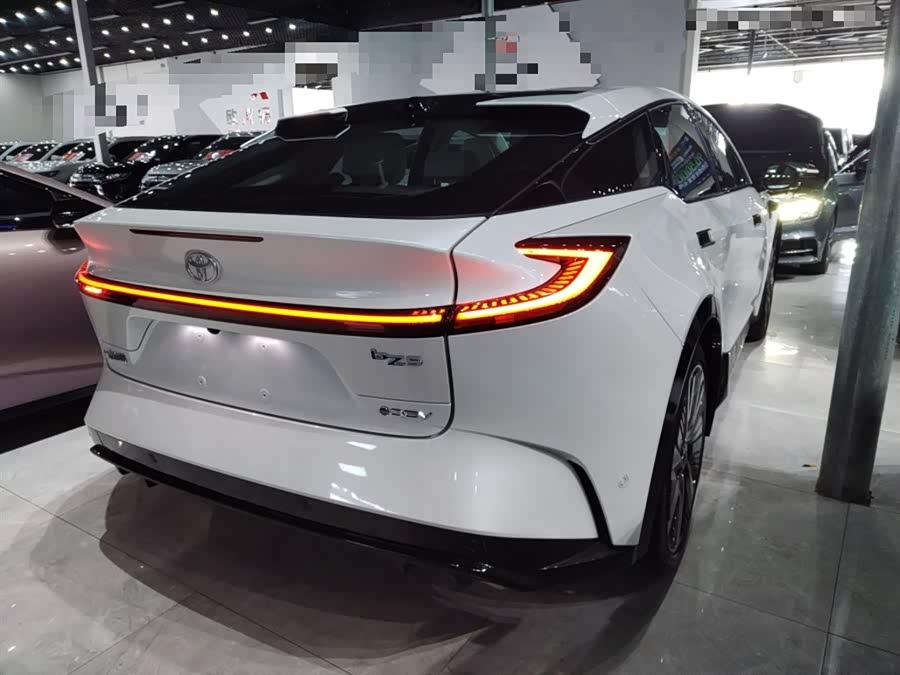 Toyota bZ5 2025 #8 Toyota bZ5 2025 immagine di auto #8