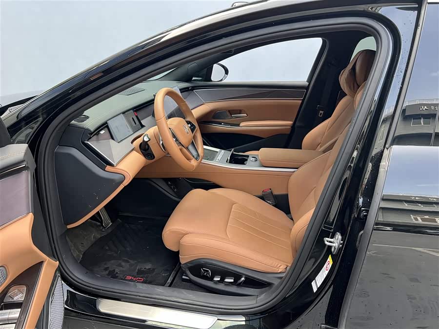 BYD HanL 2025 car image #8
