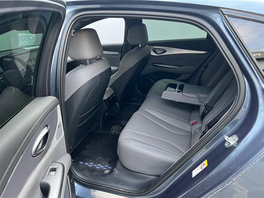 BYD Seal 07 DM-i 2025 car image #8