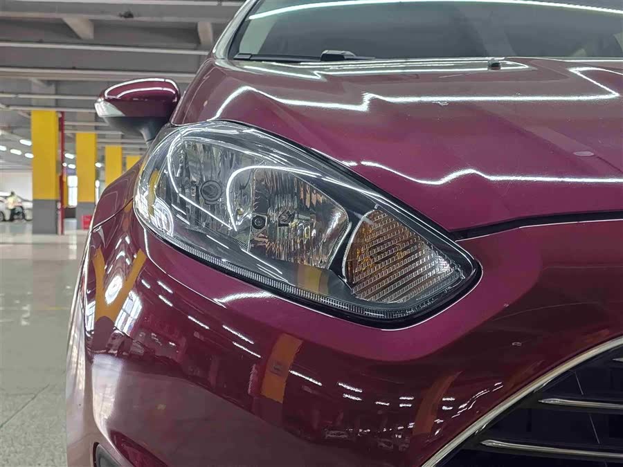 Ford Fiesta 2013 car image #8