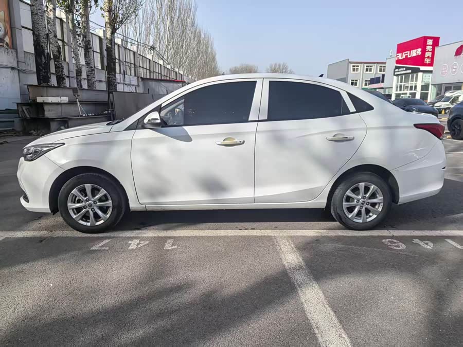 Changan Alsvin 2019 #8 Changan Alsvin 2019 car image #8