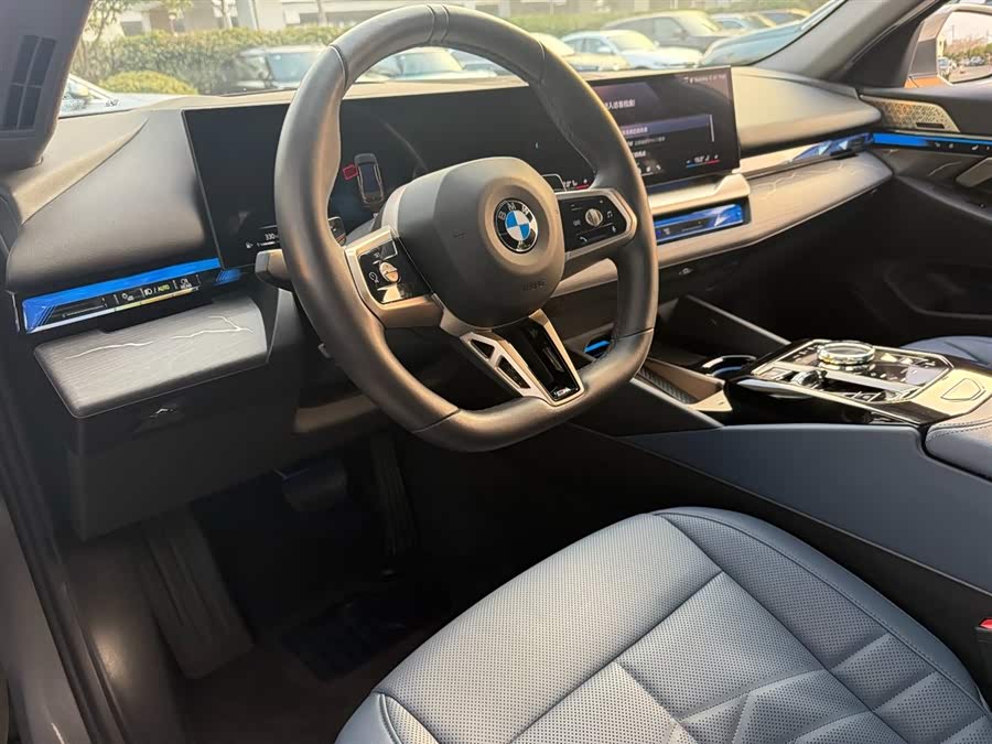 BMW 5 Series 2024 car image #8