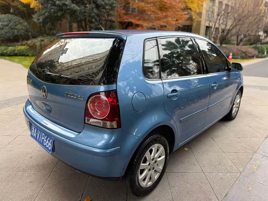 Volkswagen Polo 2010 #8 Volkswagen Polo 2010 car image #8