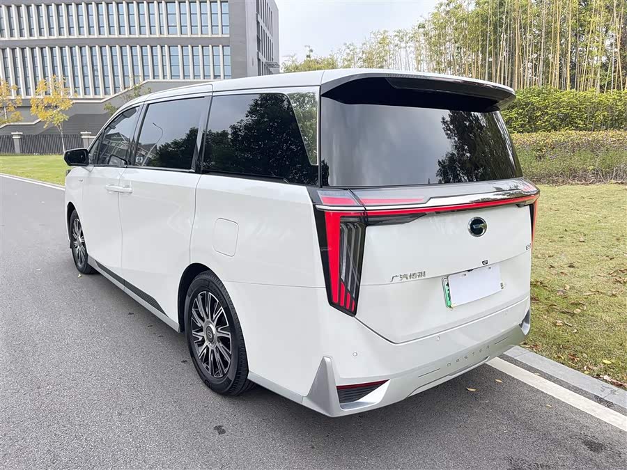 GAC Trumpchi E9 2023 изображение автомобиля #8