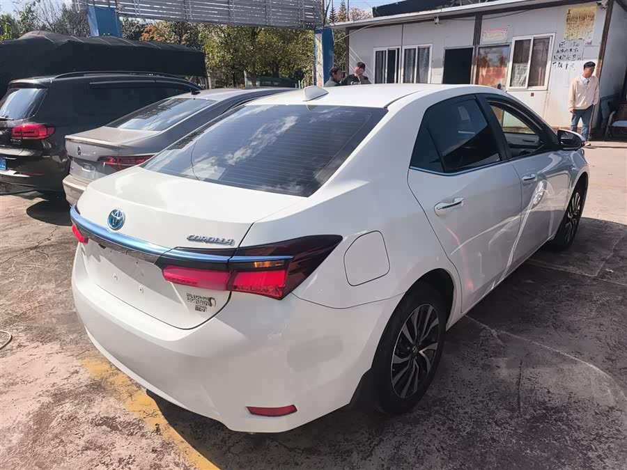 Toyota Corolla Hybird E+ 2022 immagine di auto #8