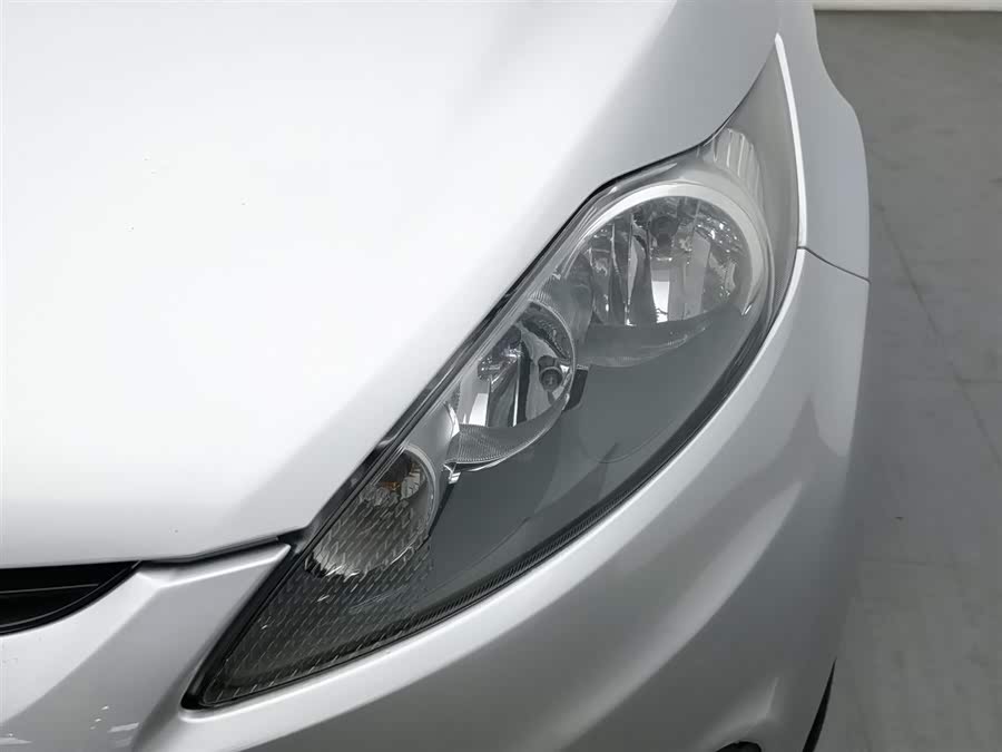 Ford Fiesta 2012 immagine di auto #8