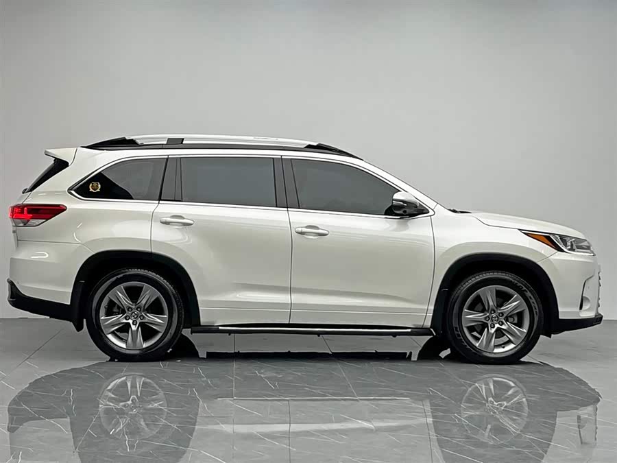 Toyota Highlander 2018 car image #8