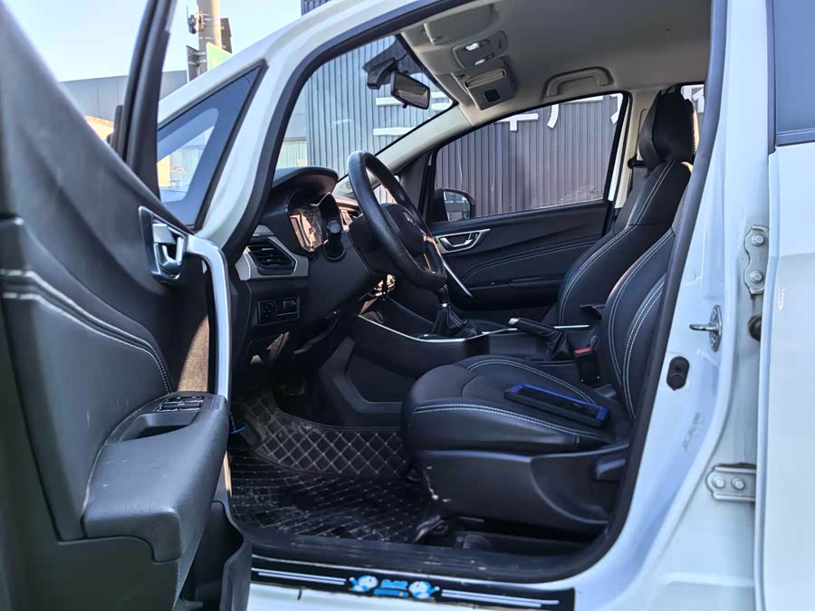 GEELY Vision X3 2021 car image #8