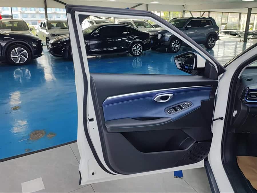 GAC Trumpchi GS3 2024 car image #8