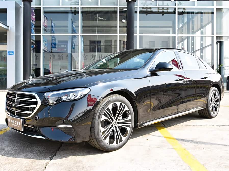 Mercedes-Benz E Class 2025 car image #8