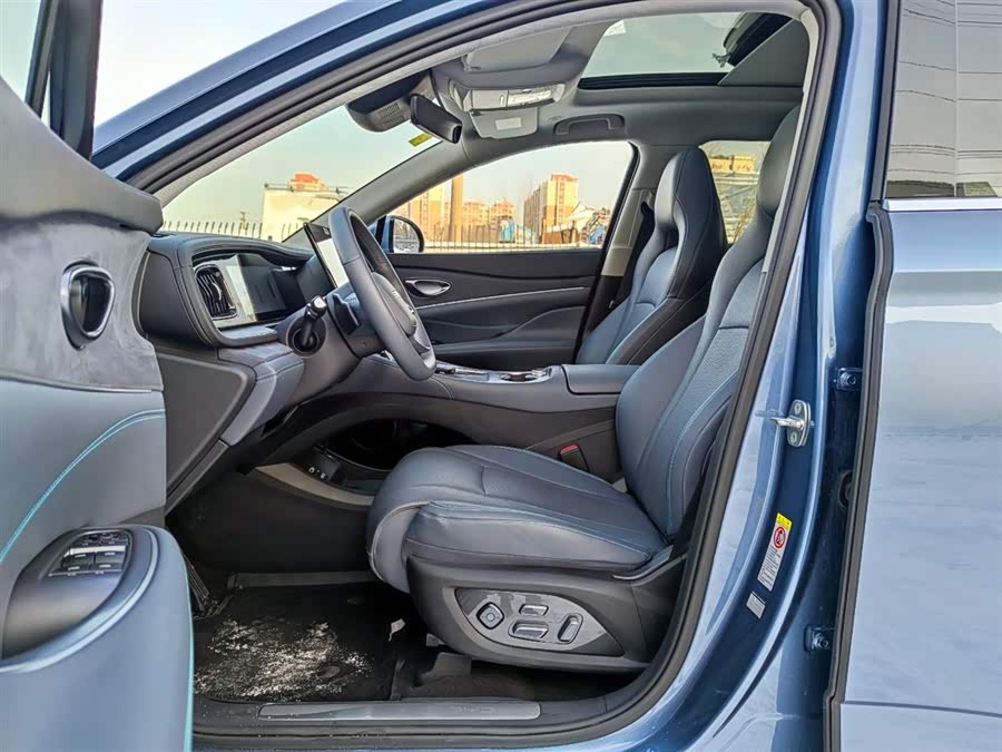 BYD Sea Lion 07 DM-i 2025 car image #8