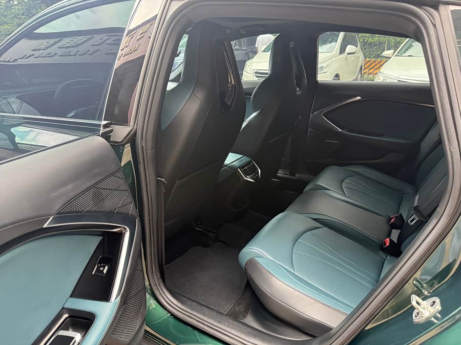 MG 7 2024 car image #8