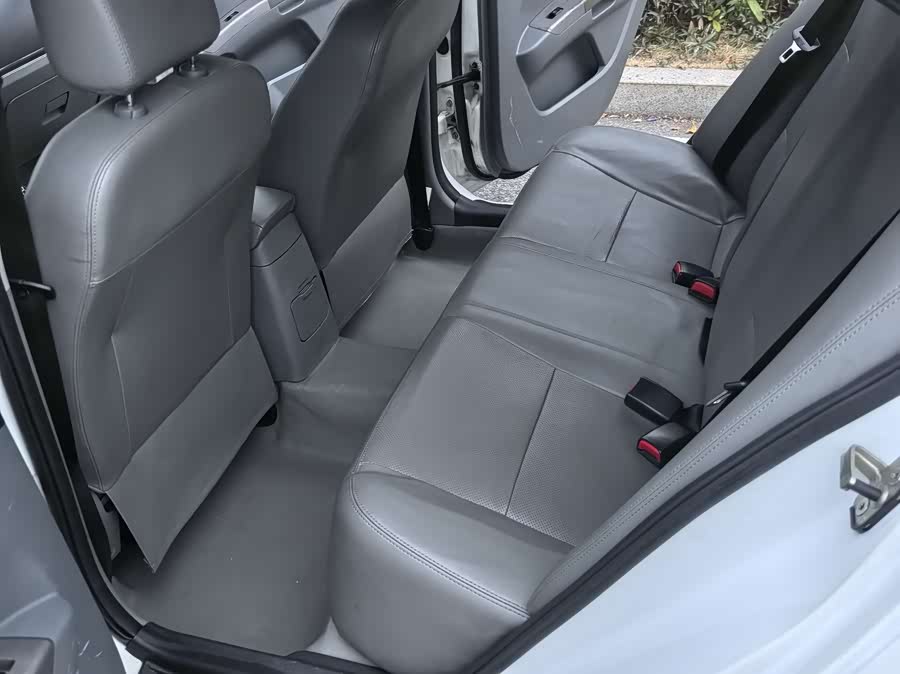 GEELY Emgrand Classic 2018 car image #8